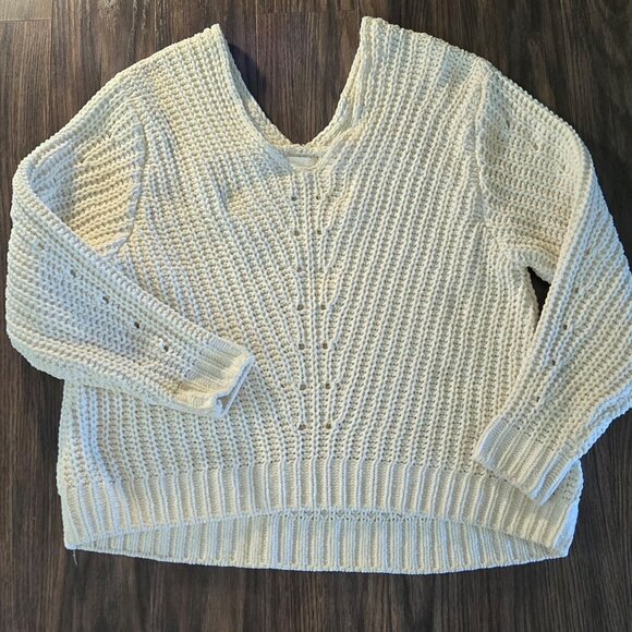 H & M Cream Colored Loose Knit Relaxed Fit Sweater NWOT/SIZE XS - Picture 1 of 7